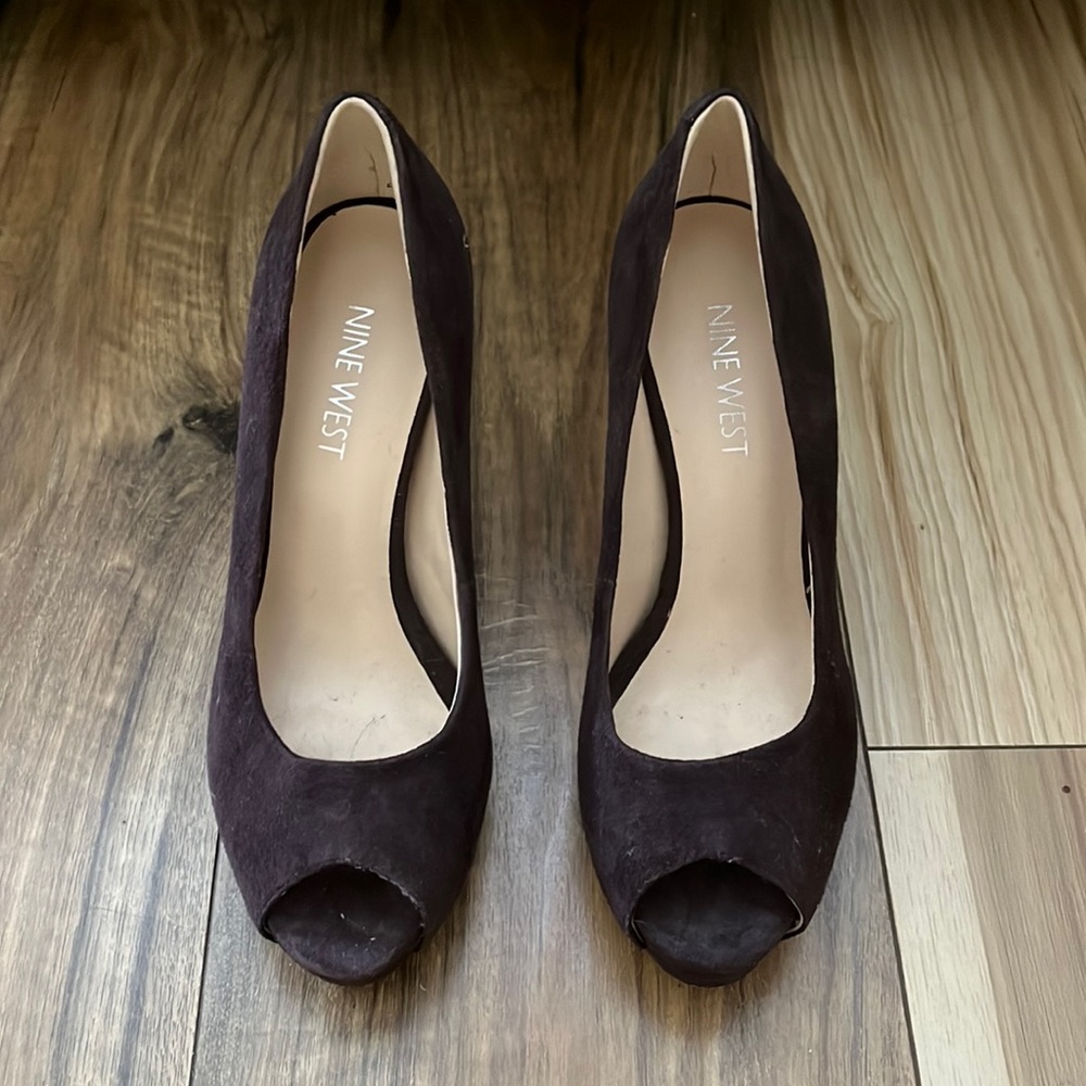 Brown Nine West heels size 5